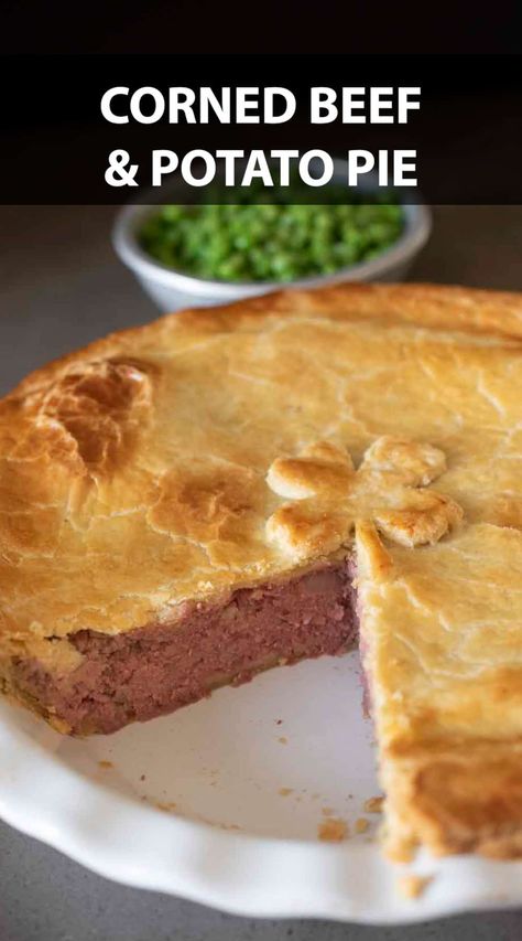 Corn Beef And Potato Pie, Corn Beef Pie Recipe, Cornbeef Pie Recipe, Corned Beef Pie Uk, Corned Beef And Potato Pie, Corned Beef Pie Recipes, British Meat Pie Recipe, Scottish Pie, Beef And Potato Pie