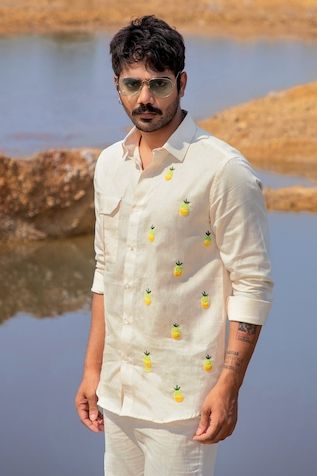 Panel Shirt, Stylish Men Wear, Simple Hand Embroidery Patterns, Boys Kurta, Trendy Shirt Designs, Fabric Jewelry, Boys Shirts, Pink Cotton, Shirt Pattern