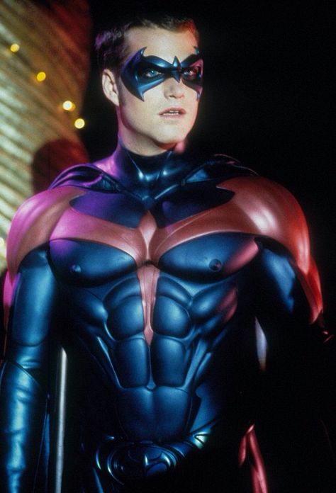 Remember Robin and Batman with the nipples on the suit. Robin Suit, Batman And Robin 1997, Chris O Donnell, Robin Pictures, Chris O’donnell, Batman And Robin, Dc Movies, Batman Family, Batman Movie