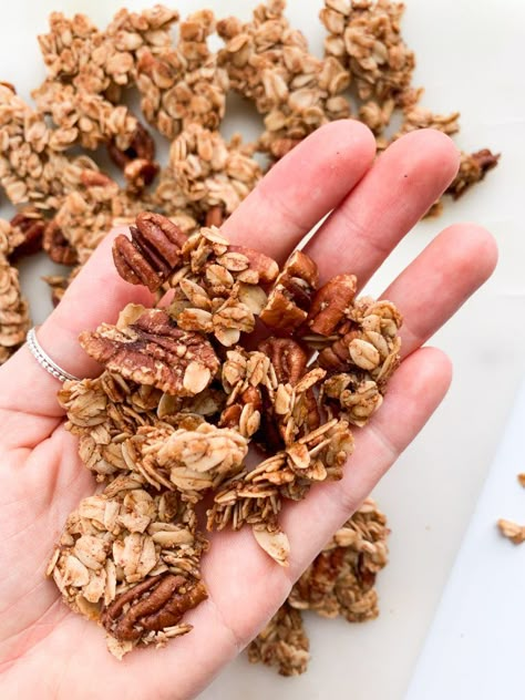 Coconut Pecan Granola, Cinnamon Pecan Granola, Maple Cinnamon Granola, Maple Granola Recipe, Pecan Granola Recipe, Cinnamon Granola Recipe, Maple Pecan Granola, Pecan Granola, Maple Granola