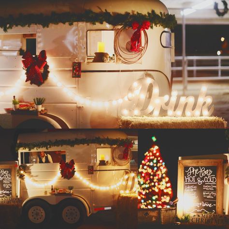 Love our Christmas horse trailer bar we created! #bar Drink Trailer, Lemonade Truck, Horse Trailer Bar, Christmas Trailer, Trailer Bar, Photo Booth Business, Ski Party, Mobile Coffee Shop, Dog Trailer