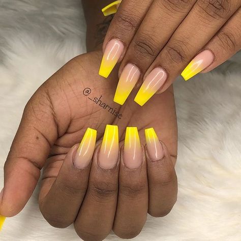 ombre 🍯 Ombre Nails On Black Women, Yellow And Black Nails Design, Yellow Ombre Nails, Nails On Black Women, Orange Acrylic Nails, Yellow Ombre, Black Nail Designs, Short Nail, Unique Acrylic Nails