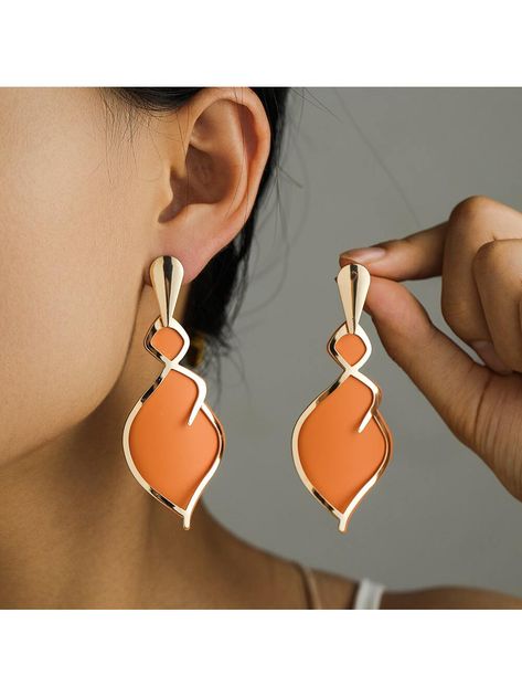 2pcs Fashionable & Unique Orange Waterdrop Double-layer Earrings, Simple & Versatile For WomenI discovered amazing products on SHEIN.com, come check them out! Vacation Accessories, Orange Earrings, Unique Accessories, Earrings Simple, Styl Boho, Trendy Earrings, Watches Women Fashion, Simple Earrings, Estilo Boho