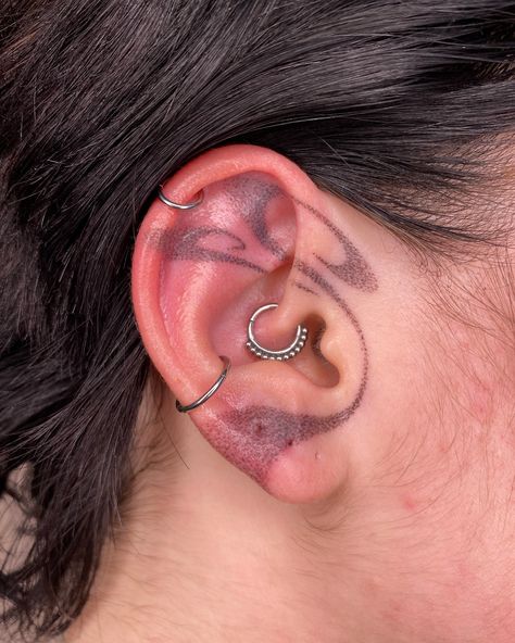 1 year 3 month healed (no touch-ups) on Manon’s ear! Slide 2 & 3 are fresh and slide 4 is the initial sketch. This is a really good example of how the individual dots of hand-poke expand and fuse together (when placed in close proximity) over time. The effect it creates is soft and gentle; perfect for any placement, but particularly a delicate area like the ear So happy with the outcome, thank you again Manon 🌟 Hand Poke, Close Proximity, Year 3, The Ear, Soft And Gentle, So Happy, 1 Year, Initials, Dots