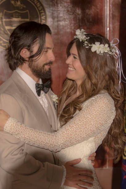 Milo Ventimiglia & Mandy Moore Romantic Period, Tv Series To Watch, Drama Tv Series, Milo Ventimiglia, Mandy Moore, Wedding Boho, Best Tv Shows, Period Dramas, Film Serie