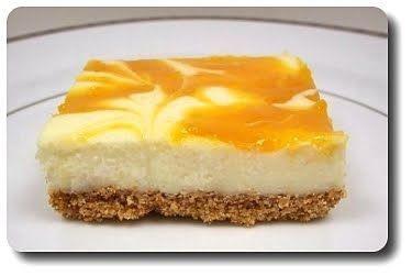 Apricot Cheesecake bars Apricot Cheesecake, Cheescake Recipe, Apricot Recipes, Cheesecake Toppings, Dessert Bar Recipe, Delicious Brownies, Cheesecake Desserts, Cake Bars, Cheesecake Bars