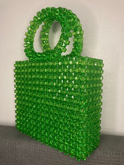 Green Beaded Bag, Hand Beaded Bag, Sugar Beads, Pearl Crafts, Mens Beaded Necklaces, Bead Bag, Beaded Clutch Bag, Diy Bag Designs, Diy Bags Patterns