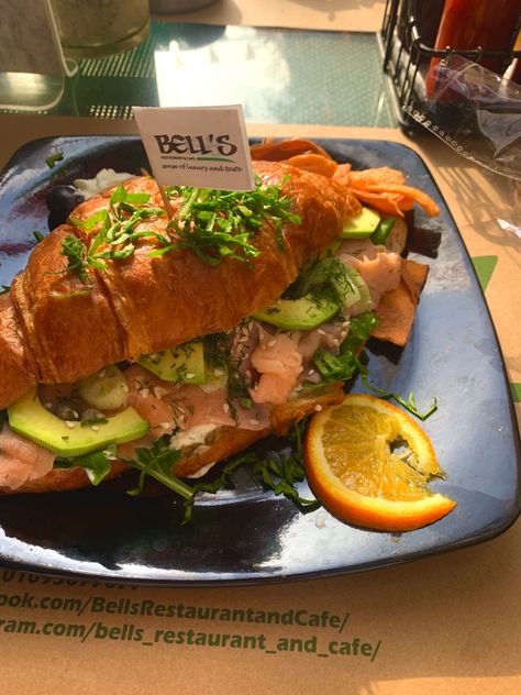 salmon and avocado croissant Avocado Croissant, Salmon And Avocado, Good Breakfast, Salmon Avocado, Best Breakfast, Avocado