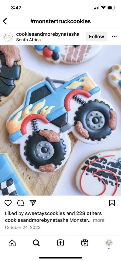 Monster Trucks Cookies Decorated, Monster Cookies Royal Icing, Semi Truck Cookies, Monster Truck Cookie Cake, Monster Truck Cookies Decorated, Truck Decorated Cookies, Monster Jam Cookies, Truck Cookies, Monster Truck Cookies