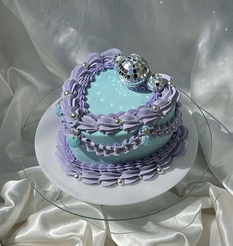 Purple And Teal Cake, Blue And Purple Cake, Creative Sweets, Teal Cake, Tiny Cake, Blue Birthday Cakes, Shape Cake, Tiny Cakes, Pastel Cakes