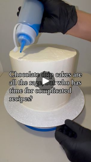 72 reactions | Chocolate drip cakes are all the rage, but who has time for complicated recipes?  This reel is here to show you the easiest chocolate drip EVER!  Just 2 ingredients and you’ll be a drip-master in no time!
 
1 cup of candy melts or chocolate
1/4 cup of heavy whipping cream

Melt the chocolate with the cream in a double boiler, once it’s melted with until it’s room temperature to pour it over the chilled cake.

Ready to drip your way to cake decorating fame? Make your questions on the comments. Follow for more baking hacks and recipes. 

#chocolatedripcake #easybaking #bakinghacks #2ingredientrecipe #bakingcommunity #supportsmallbusiness #bakingwithlove #instafood #sweettooth #kitchentips #bakingfun #letsgetbaking #cakedecorating #dripcakegoals #fromscratchbaking #dessertart # Drip Azul, Complicated Recipes, 2 Ingredient Recipes, Chocolate Drip Cake, Baking Hacks, Chocolate Drip, Double Boiler, Whipping Cream, Drip Cakes