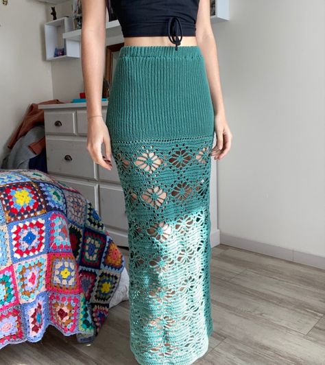 Long Green handmade crochet skirt Crochet Maxi Skirt Tutorial, Long Crochet Skirt Outfit, Crochet Skirt Maxi, Crochet Flower Skirt, Crochet Maxi Skirt Pattern, Crochet Skirt Long, Crochet Wrap Skirt, Long Crochet Skirt, Crochet Long Skirt