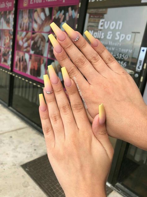 🌹 F O L L O W M E 🌹 @2005blossom Yellow Acrilyc Nails, Yellow Ombre Nails Coffin With Design, Ombré Yellow Nails, Yellow Coffin Nails, Yellow Acrylic Nails, Ombre Yellow Nails Coffin, Neon Yellow Ombre Acrylic Nails, Ongles Beiges, Nail Swag