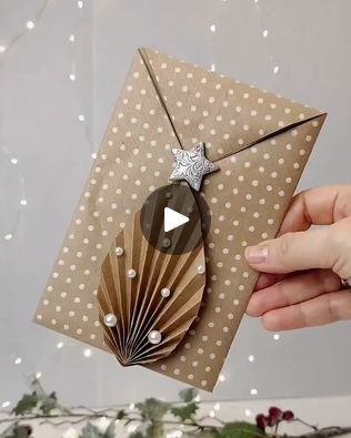 848K views · 11K reactions | Add a little spice to your envelope wrapping 💌 | Add a little spice to your envelope wrapping 💌 | By MetDaan DIY | Facebook Cheap Envelope Wallet As Gift, Diy Enevolpes, Envelope For Money Gift Diy, Diy Eidi Envelope, Brown Envelope Wallet As Gift, Metdaan Diy, Brown Paper, Style Mistakes, Gift Card Holder