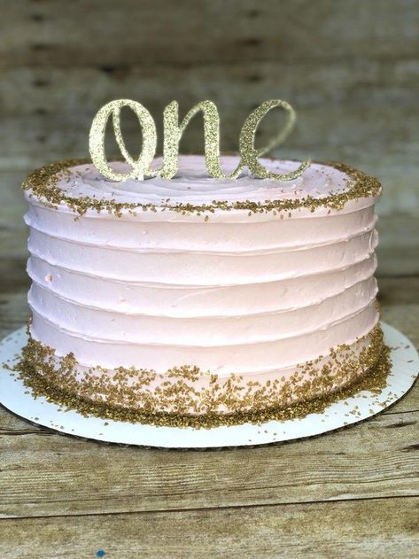 Winter Onederland Smash Cake Girl, Pink And Gold Birthday Cake, Gold Smash Cake, Mm Cupcakes, 1st Birthday Smash Cake, Birthday Cake Inspiration, Golden Birthday Cakes, Girls First Birthday Cake, 1st Bday Cake