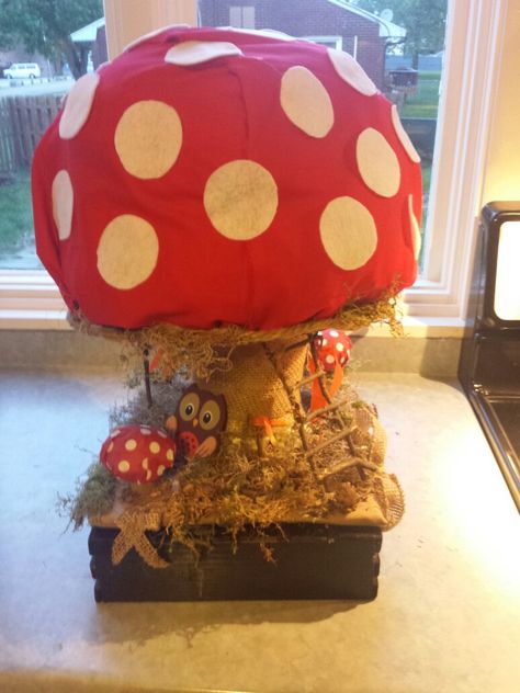 Mushroom diaper cake Mushroom Diaper Cake, Diy Diaper Cake, Baby Shower Crafts, Forest Theme, Diy Decor Crafts, Diaper Cakes, Fantasy Dragon, Forest Fairy, Baby Ideas