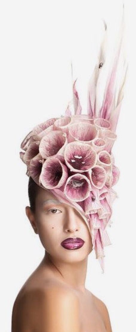 Avant garde hair Avant Garde Hats Headpieces, Futuristic Ethereal, Avant Garde Headpiece, Avant Garde Hairstyles, Purple Cups, High Fashion Hair, Avant Garde Hair, Philip Treacy, Couture Hats