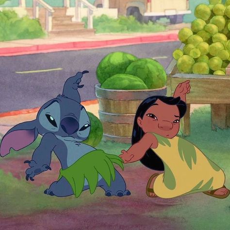 Lilo Pelekai, Lilo And Stitch 2002, Disney Duos, ليلو وستيتش, Lilo Und Stitch, Foto Disney, Funny Cartoon Characters, Funny Cartoon Pictures, Disney Wiki