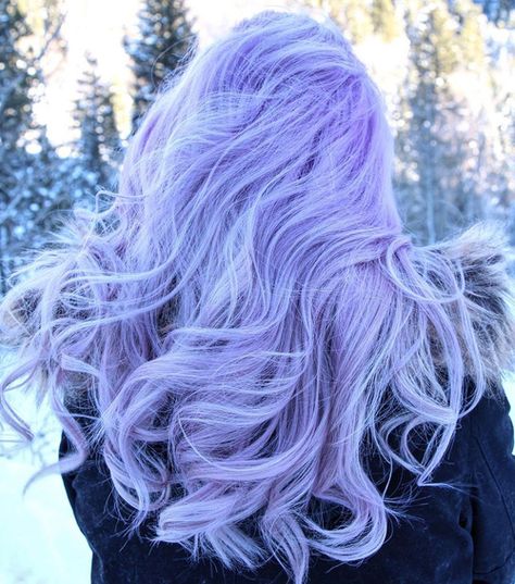 Pastel Purple Hair, Bleaching Your Hair, Scene Girl, Neon Hair, Hair Color Streaks, Lilac Hair, Colored Curly Hair, Hair Color Pastel, Lavender Hair