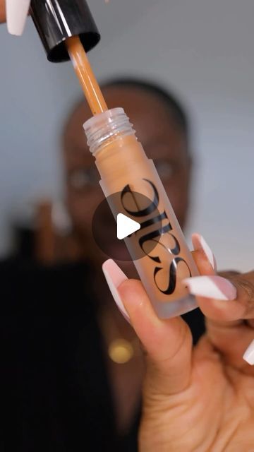 MENA ADUBEA on Instagram: "I used to STAY in a Bronze Eyelid! Do you still do a gold/bronze shade on your lid? Its so nostaligic. #eyeshadowforbeginners #natashadenona #makeup #makeuptutorials #makeupfordarkskin 

Comment LINK and I’ll send you the links to the products I’m using!" Mena Adubea, Beginner Eyeshadow, Natasha Denona, Makeup Tutorial, Makeup, Hair, Gold, On Instagram, Instagram