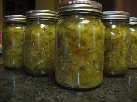 Canning Green Tomato Relish, Amish Green Tomato Relish, Green Tomato Dill Relish, Green Tomato Relish Small Batch, Sweet Green Tomato Relish Recipe, Midwest Food, Canning Green Tomatoes, Chow Chow Relish, Chow Chow Recipe