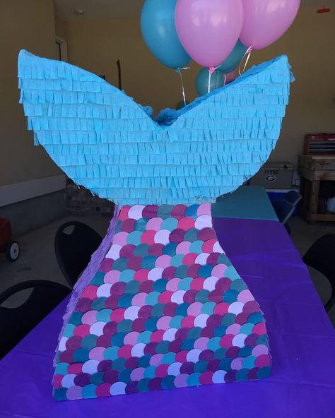 DIY birthday mermaid piñata tutorial Mermaid Pinata Diy How To Make, Mermaid Birthday Party Pinata, Mermaid Party Pinata, Diy Mermaid Pinata, Mermaid Tail Pinata, Pinatas Diy, Diy Mermaid Birthday Party, Mermaid Pinata, Pinata Ideas