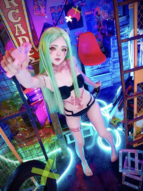 Cyberpunk: Edgerunners on Twitter: "Rebecca cosplay by @seeu_cosplay 💗 https://t.co/xuZcJwfsYb" / Twitter Cyberpunk Women, Cyberpunk Cosplay, Cyberpunk Edgerunners, Cyberpunk Anime, Epic Cosplay, Cyberpunk Character, Cyberpunk Art, Cyberpunk 2077, Real Girls