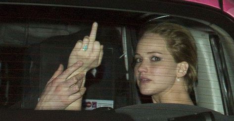 The Best  Celebrity Finger Flip! Jeniffer Lawrance, J Law, Jennifer Lawrence Pics, Paparazzi Photos, Jennifer Lawrence, Celebrity Gossip, Hunger Games, Rihanna, Are You The One