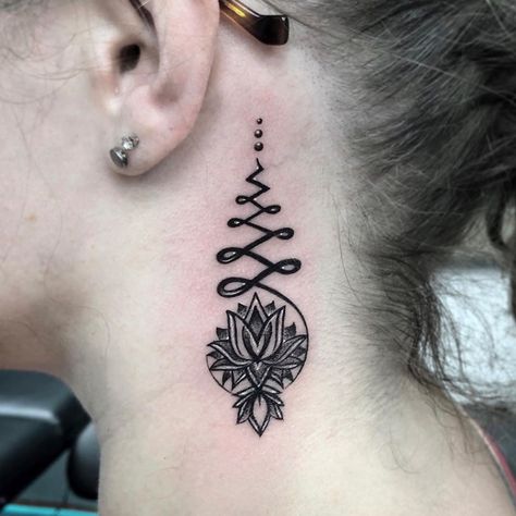 Unalome And Lotus, Unalome Tattoo, Ink Master, Armband Tattoo, Tattoo Ideas Design, Angel Tattoo Men, All Tattoos, Black And Grey Tattoos, Big Tattoo