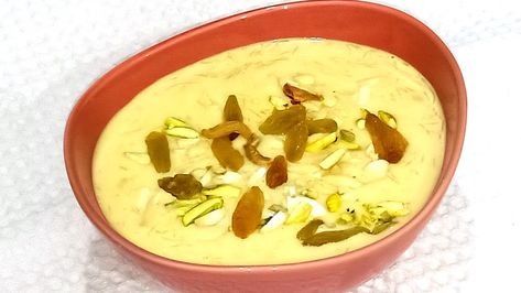 Rabri Recipe, Phirni Recipe, Pakistani Desserts, Diwali Sweets Recipe, Pakistani Recipes, Kheer Recipe, Diwali Food, Custard Recipes, Special Desserts