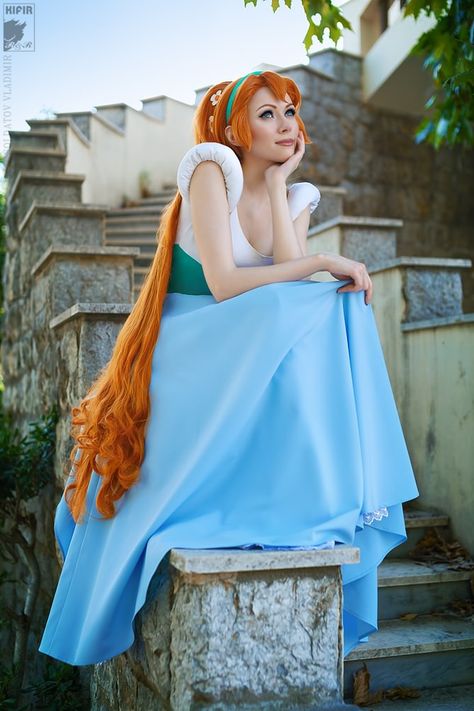 Really good Thumbelina cosplay Long Red Hair, Cosplay Tutorial, Disney Cosplay, Cosplay Tips, Fantasias Halloween, Cosplay Characters, Amazing Cosplay, Cute Cosplay, Long Red