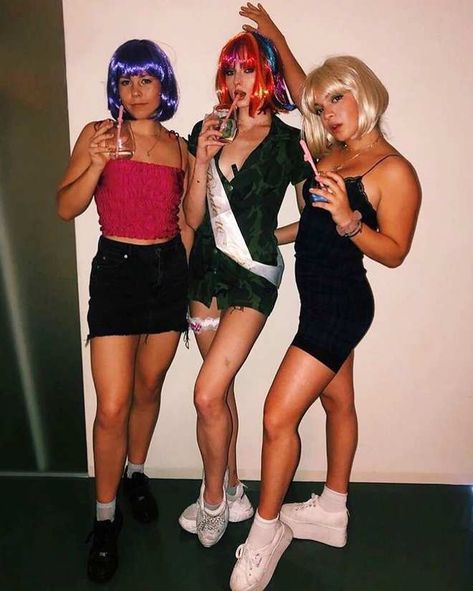 Sophie Turner’s Wild Bachelorette Tour, As Told by Instagram Posts New Year's Eve Party Themes, Wild Bachelorette Party, Bachelorette Party Photo, Party Like Gatsby, Teased Hair, Wig Party, Nye Party, Joe Jonas, Bachelorette Party Decorations