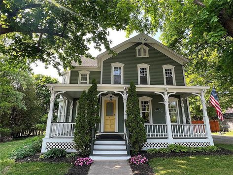 1900 Victorian For Sale in Cherry Valley, New York - OldHouses.com 1902 House Interior, 1900 Victorian Homes Exterior, Queen Anne Cottage Exterior, 1910s House Exterior, Old Victorian House Exterior, 1900s Home Exterior, 1900 House Exterior, Folk Victorian Exterior, Brown Victorian House