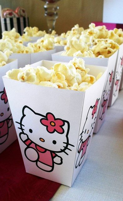 Hello Kitty Popcorn Boxes- print/ cut out hello kitty cutouts and glue onto white popcorn boxes Hello Kitty Bday Party, Hello Kitty Milk Gifts, Cute Hello Kitty Bags For Gifts, Hello Kitty Candy Bags, Hello Kitty Popcorn Boxes, Party City Hello Kitty, Bolo Da Hello Kitty, Hello Kitty Baby Shower, Hello Kitty Birthday Theme