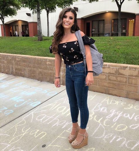 Madisyn Shipman, Nickelodeon Girls, Hot Summer Outfits, Kira Kosarin, Raw Women's Champion, Bollywood Hairstyles, Teen Actresses, Curvy Women Jeans, Cute Celebrities