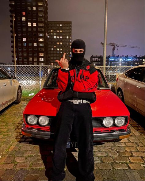 Car Poses Instagram Men, Trap Photoshoot Ideas, Street Racer Outfit Male, Car Guy Outfits, Car Guy Aesthetic, Car Photoshoot Men, Gangster Photoshoot, Trap Outfit, Atmosphere Quotes