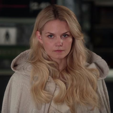 Once Upon a Time season 5 episode 8 Emma Swan, Disney Movies, Once Upon A Time, Game Of Thrones Characters, Tv Shows, Disney Films