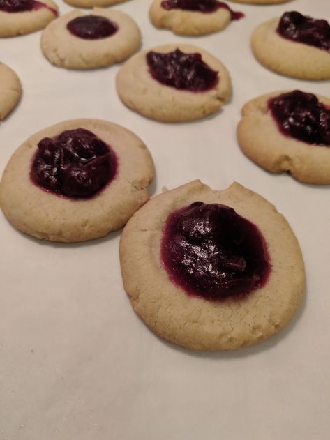 Cookies Raspberry, Swedish Cookies, Easy Recipies, Muffin Papers, Jam Cookies, Best Sweets, Thumbprint Cookies, Raspberry Jam, Mini Muffins