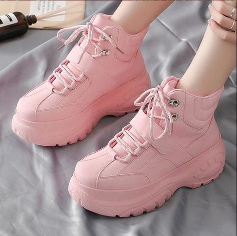 Sepatu Platform, Chunky Platform Sneakers, Sneaker Outfits Women, Tokyo Street Fashion, Good Behavior, Kawaii Shoes, Women Platform Shoes, Dad Shoes, Girly Shoes