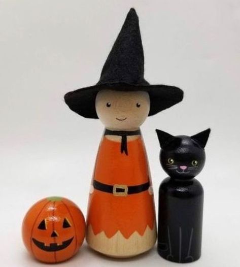 Pumpkin Peg Doll, Halloween Peg Dolls Diy, Witch Peg Doll, Halloween Peg People, Halloween Peg Dolls, Peg People Diy, Peg People Ideas, Peg Dolls Ideas, Wooden Halloween Crafts