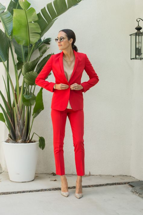 Fashionable Work Outfits, Front Roe, Suit Measurements, Fashionable Work Outfit, Louise Roe, Red Power, Women Suits, Red Suit, Power Suit