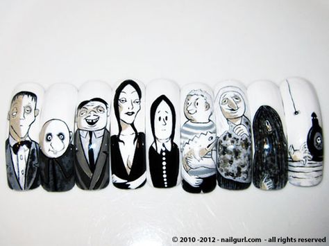 Our favorite creeeeeeepy family - The Adams Family inspired #nails by www.NailGurl.com Skull Nail Art, Galaxy Makeup, Skull Nails, Nail Art Photos, Witchy Nails, Black Americana, Adams Family, Nail Photos, Kawaii Nails