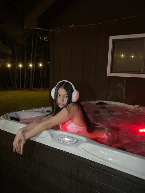 Hot Tub In Snow Aesthetic, Winter Hot Tub Instagram Pictures, Colorado Hot Tub Pics, Hot Tub Winter Aesthetic, Cute Hot Tub Pictures At Night, Hot Tub Couple Pics Aesthetic, Hot Tub Snow Pictures, Hot Tub Pics Instagram At Night, Cabin Hot Tub Pictures