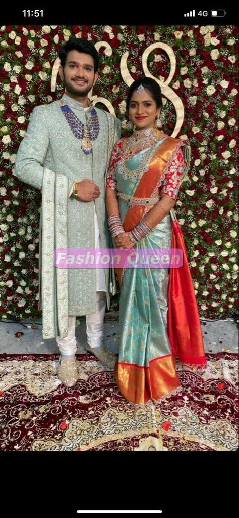 Amazing Latest Couple Wedding Dresses Availble @fashionqueen6767 on 40% Discounts. Blouse Design For Engagement Saree, Couple Dress Matching Indian Wedding Saree, Engagement Looks Saree, South Indian Wedding Matching Outfits, Bridegroom Outfits For Engagement, Bride And Groom South Indian Wedding Outfit, Engagement Outfits Indian Couple Saree, Bridegroom Outfits For Wedding, Sarees For Engagement Brides