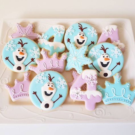 Frozen 3rd Birthday, Winter Wonderland-party, Party Cooler, Frozen Birthday Party Decorations, Elsa Birthday Party, Blue Jello, Frozen Bday Party, Frozen Party Decorations, Disney Frozen Birthday Party