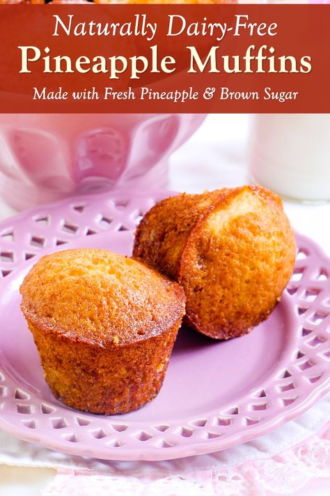 Fresh Pineapple Recipes, Low Fat Muffins, Pineapple Muffins, Pineapple Dessert Recipes, Coconut Muffins, Pineapple Recipes, Homemade Muffins, Fresh Pineapple, 140 Pounds