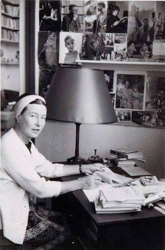 Simone de Beauvoir at her desk Office Board, Michel De Montaigne, Woman Authors, Room Of One's Own, Jean Paul Sartre, Septième Art, Her Office, Women Writers, Women Writing