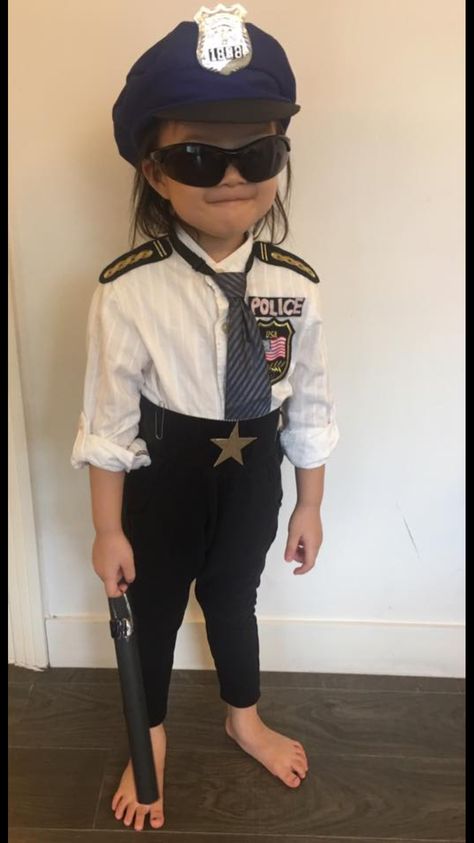 Little Police girl Cop Costume Male, Diy Police Costume Kids, Diy Cop Costume, Cop Costume Diy, Female Cop Costume, Cop Costume For Kids, Police Dress, Homemade Costumes For Kids, Police Girl