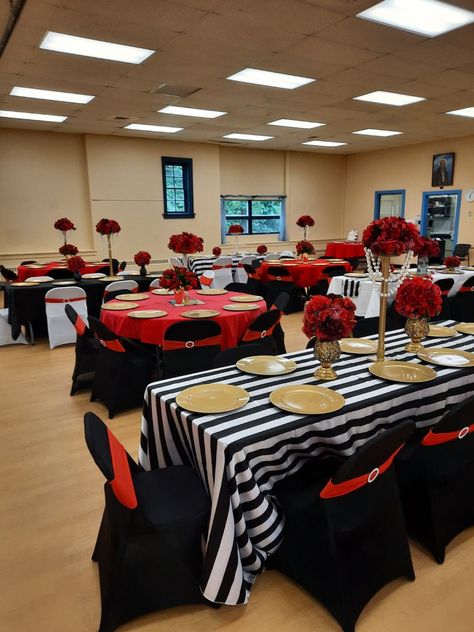 Red Black And Gold Birthday Party Decor, Black White And Gold Decor, Black And White Party Decorations, Nursing Party, 55 Birthday, 52nd Birthday, Black Party Decorations, Gala Decorations, White And Gold Decor