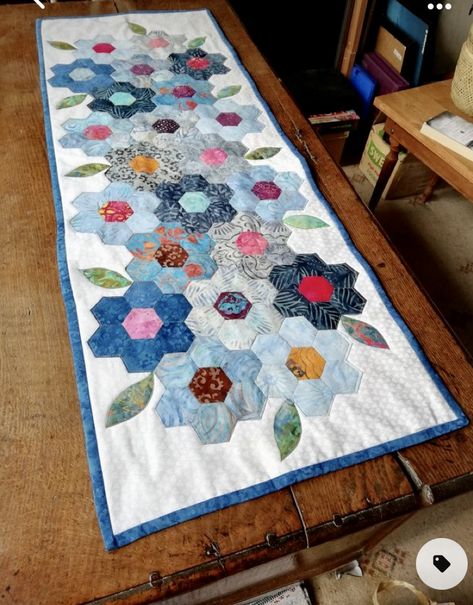 Epp Table Topper, Hexi Table Runner, English Paper Piecing Table Runner, Epp Table Runner, Quilting Table Runners, Hexies Projects English Paper Piecing, Hexies Projects, Hexagon Table Runner, Hexie Projects